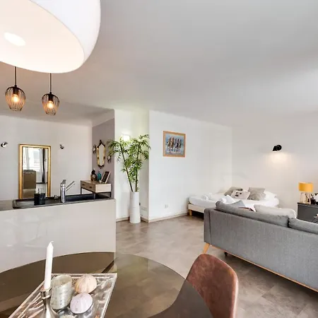 Le 7 - For 2-4 People Apartment