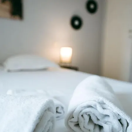 Le 7 - For 2-4 People Apartment